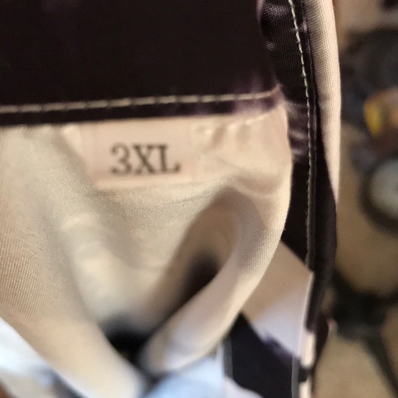 Shein black and white button up blouse Hi lo 2x - Picture 4 of 5